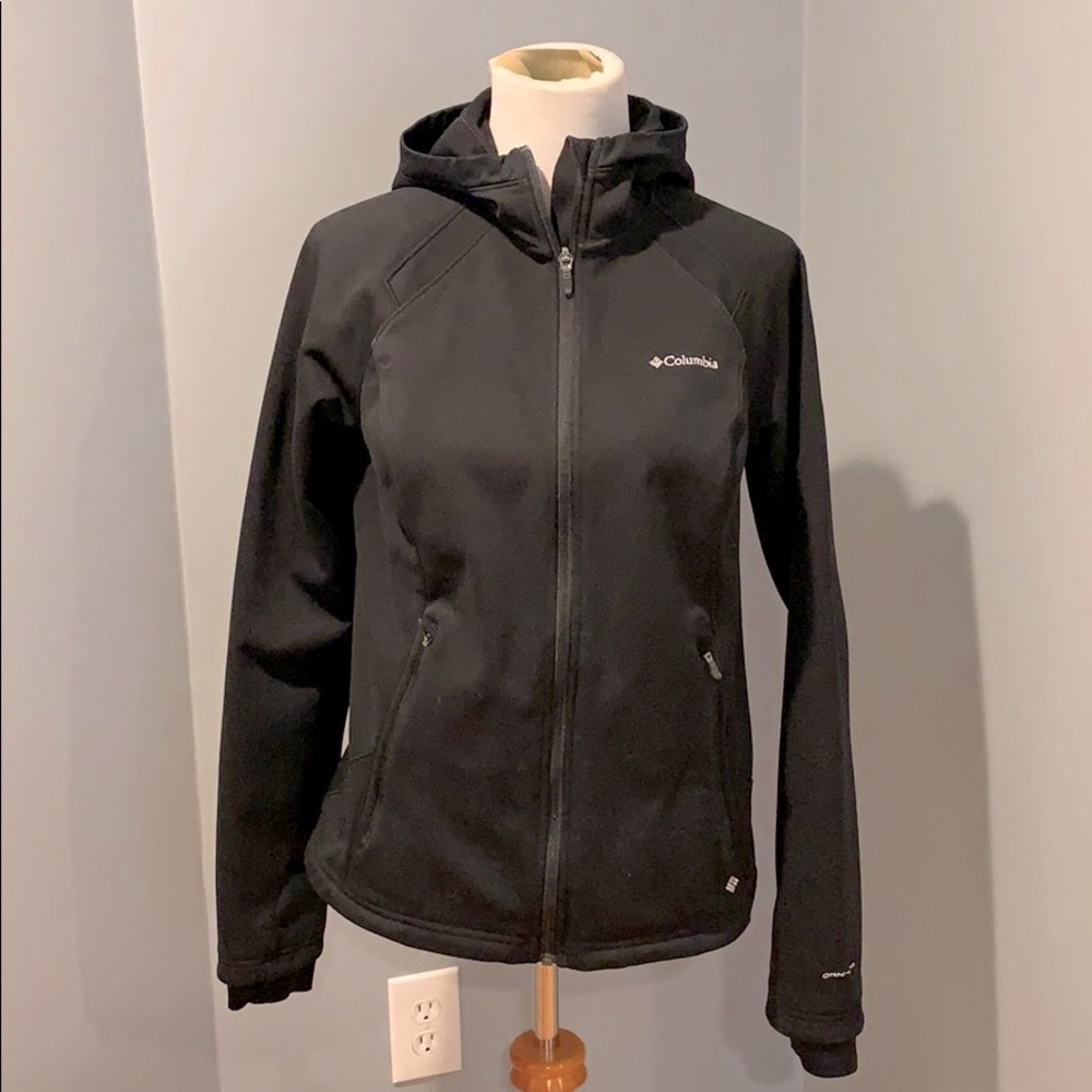 Women’s Soft Shell Jacket